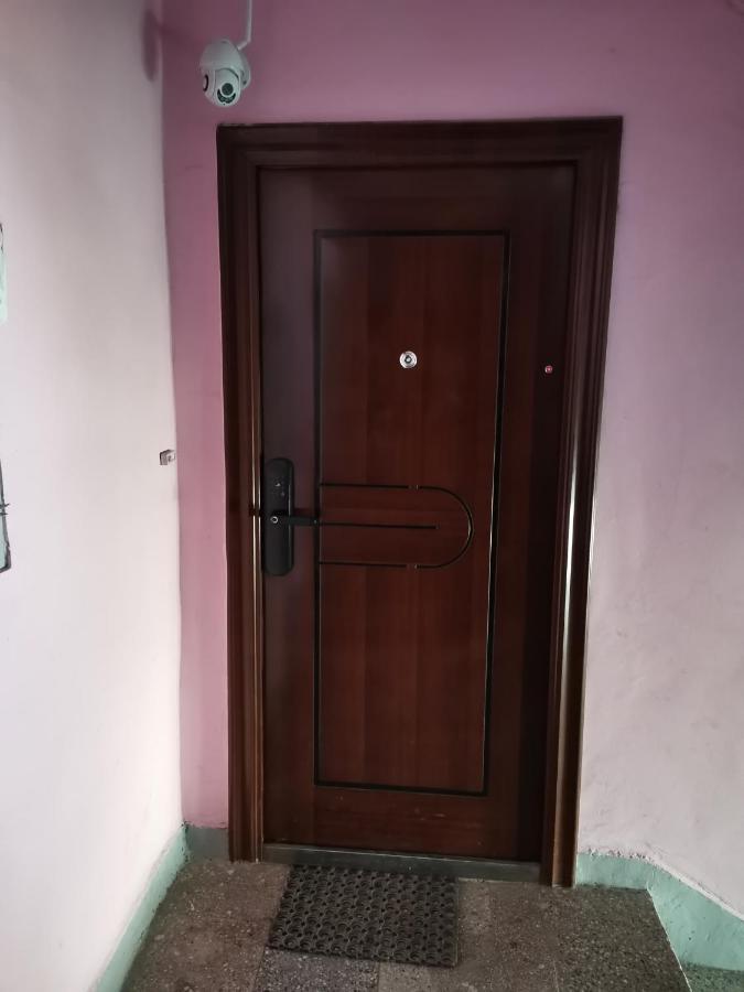 Central Apartment Targovishte Exterior foto